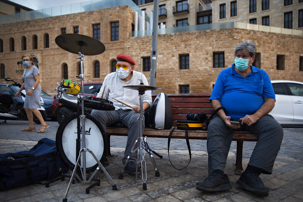 APTOPIX Virus Outbreak Israel Daily Life